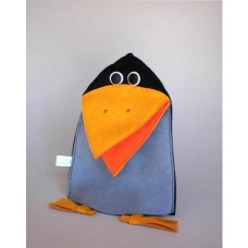 Tátogó varjú kesztyűbáb